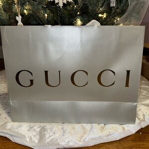 Gucci New Silver Shopping Bag.
